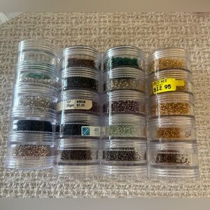 Combo size 15/0 seed beads/ 4mm druk beads